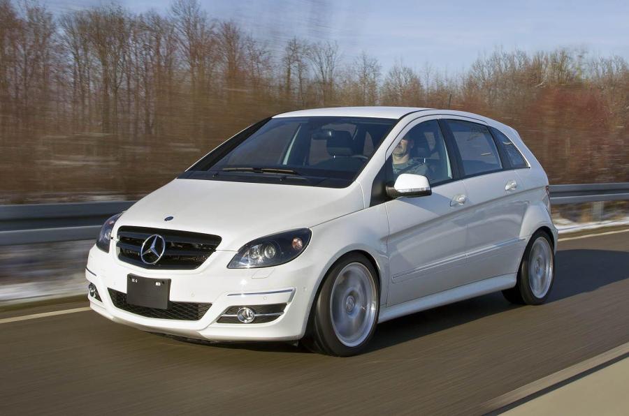  Mercedes-Benz B55 AMG Concept 2010 года  (фото 2 из 46)
